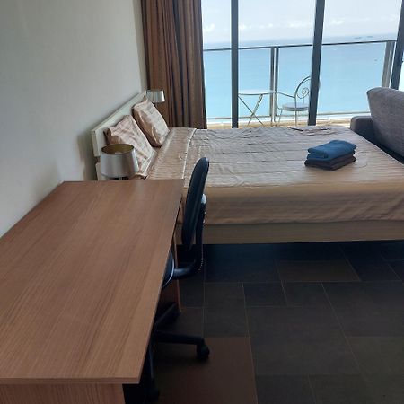 Sea View Apartment In Pattaya Exteriér fotografie