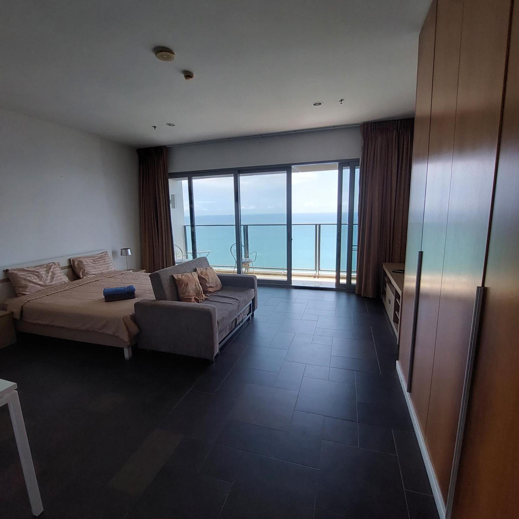Sea View Apartment In Pattaya Exteriér fotografie