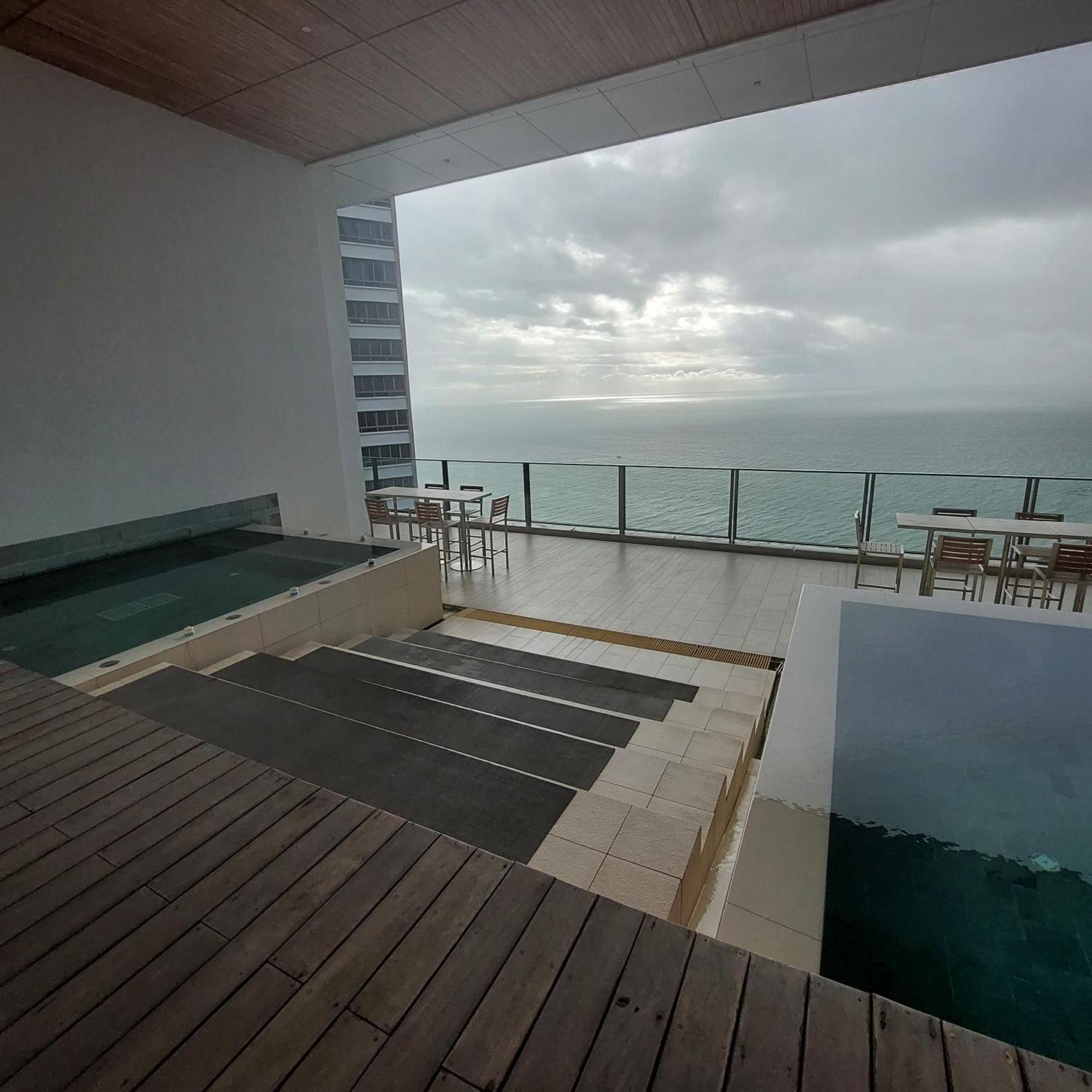 Sea View Apartment In Pattaya Exteriér fotografie
